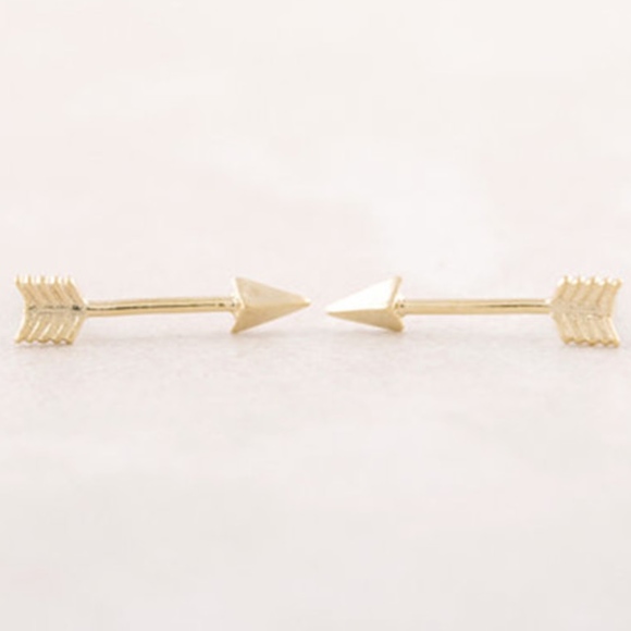 Dainty Gold Arrow Stud Earrings - Picture 5 of 6